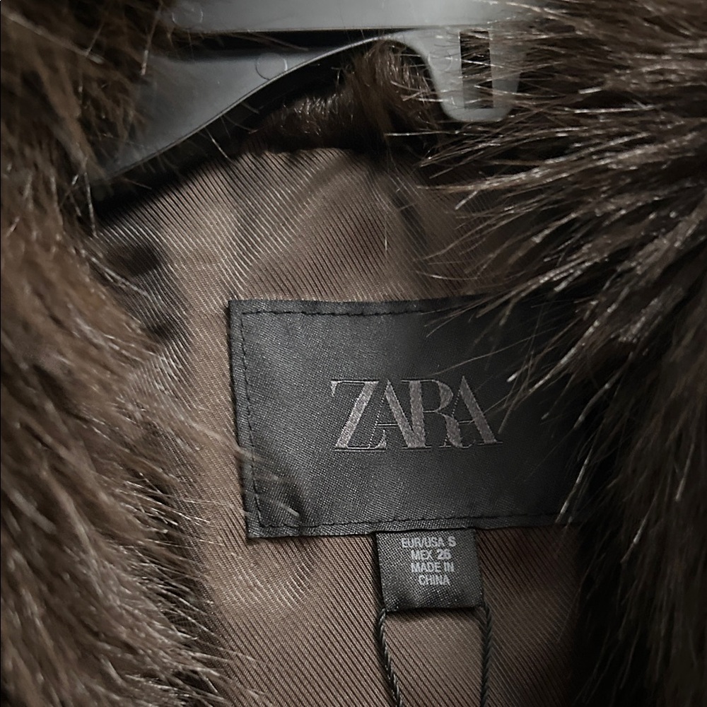 Zara Women's Dark Brown Short Fur Jacket - Picture 10 of 12